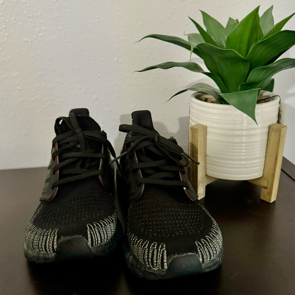Adidas black